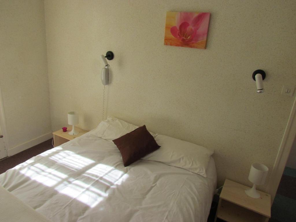 Logis Hotel Restaurant L'Oustal Naves  Phòng bức ảnh