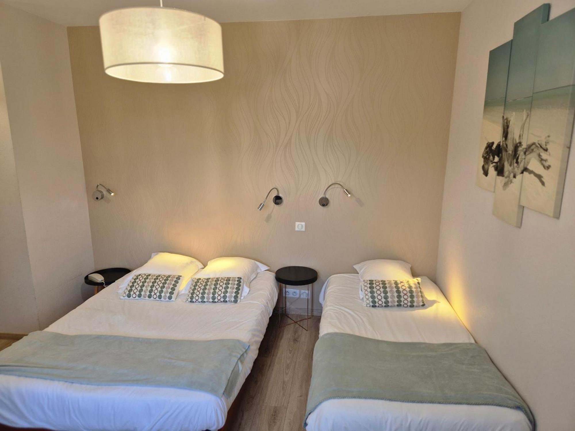 Logis Hotel Restaurant L'Oustal Naves  Ngoại thất bức ảnh