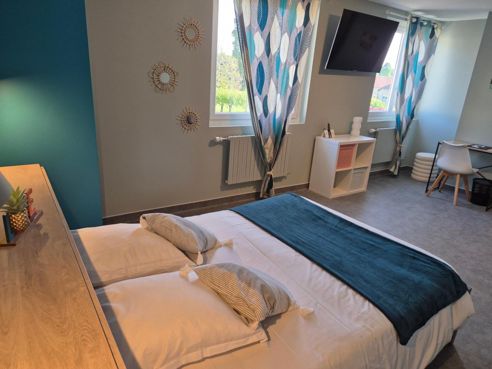 Logis Hotel Restaurant L'Oustal Naves  Ngoại thất bức ảnh