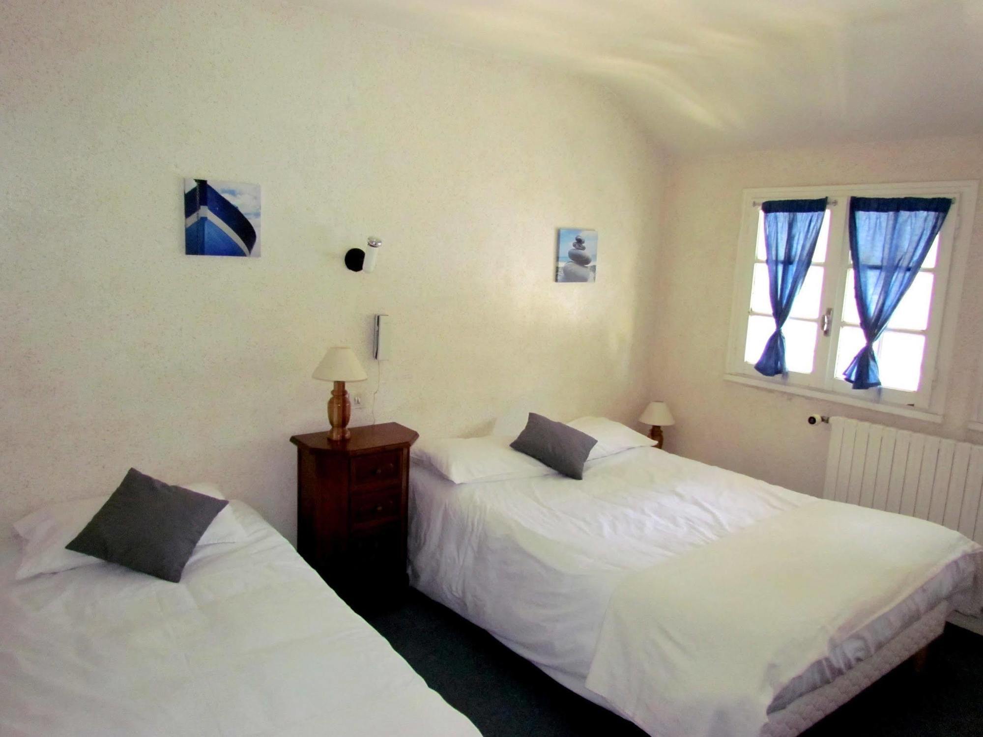 Logis Hotel Restaurant L'Oustal Naves  Ngoại thất bức ảnh